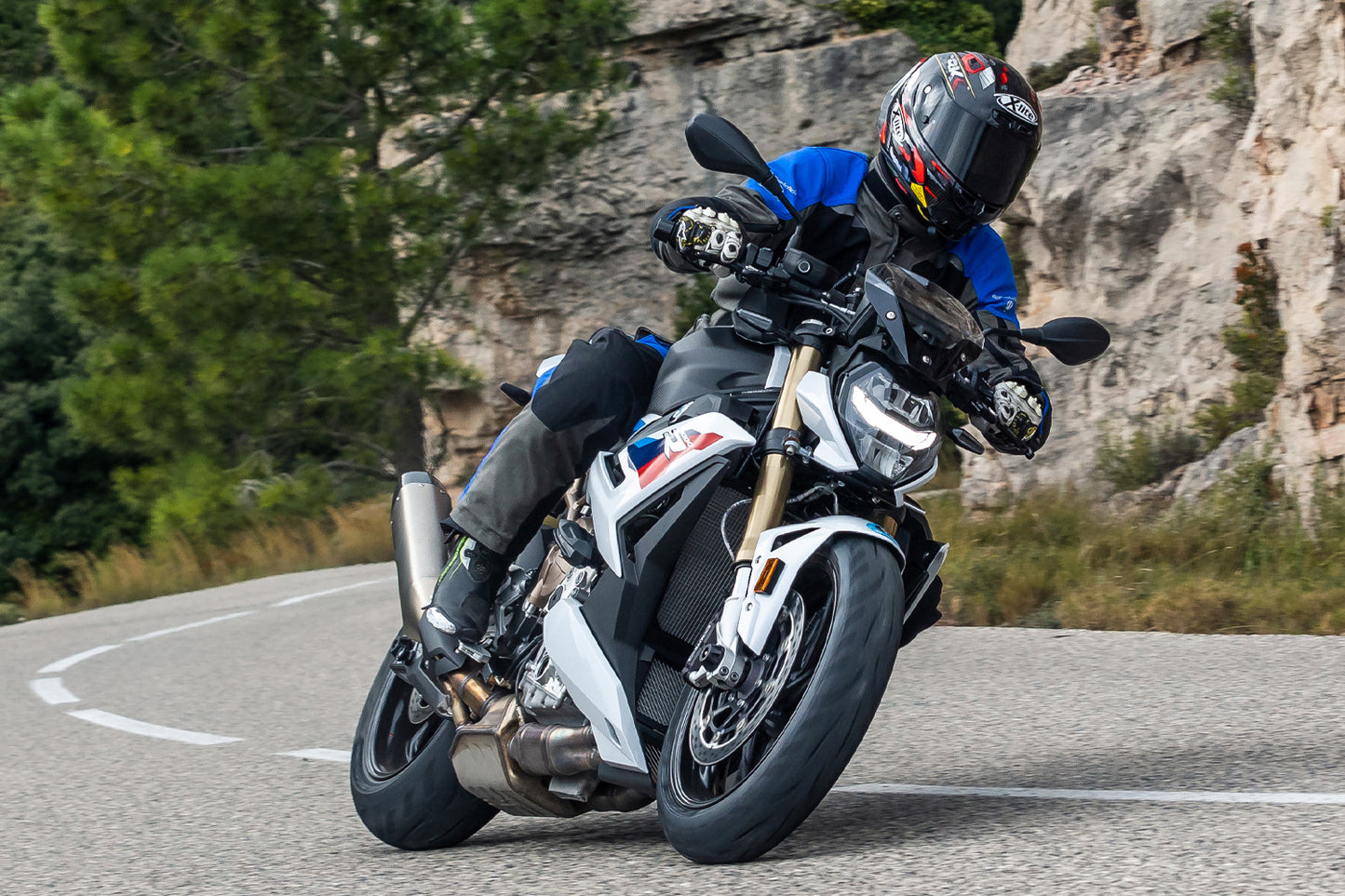 Universal device carrier - black