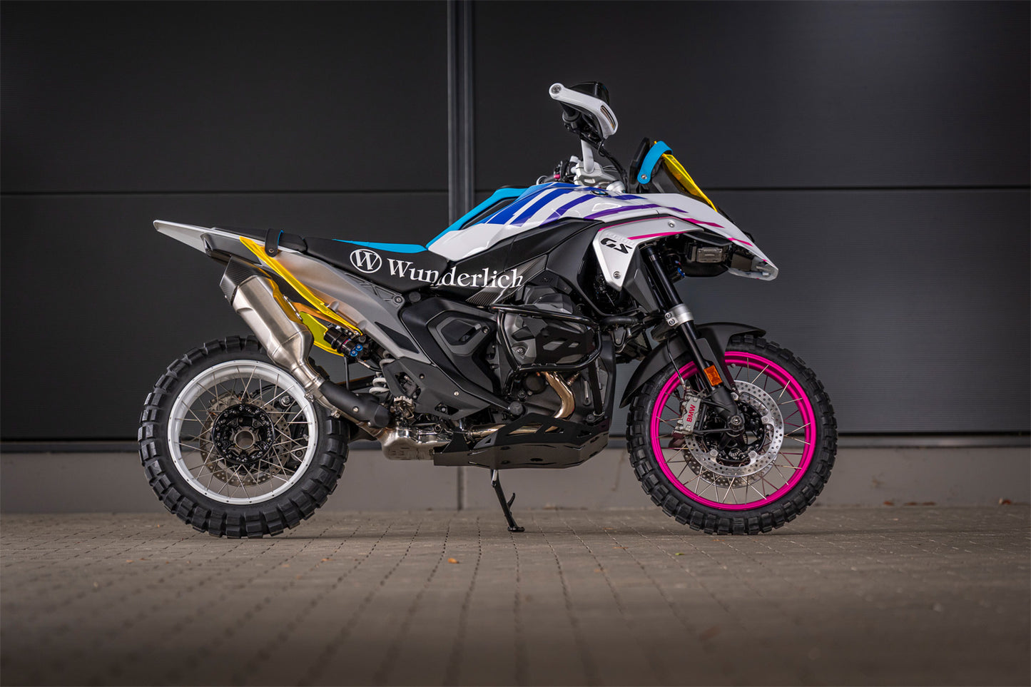 EDITION X Exhaust Lift for the R 1300 GS - stainless steel