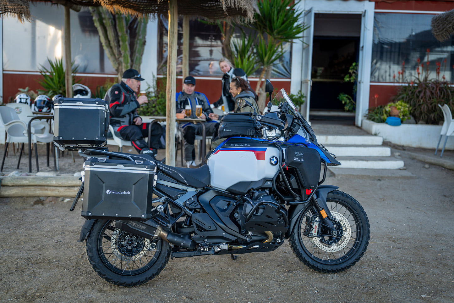 ULTIMATE Tank Protection Bar R 1300 GS Adventure - black