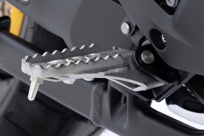 Lean angle indicators for the original footrests R 1300 GS - Set - stainless steel