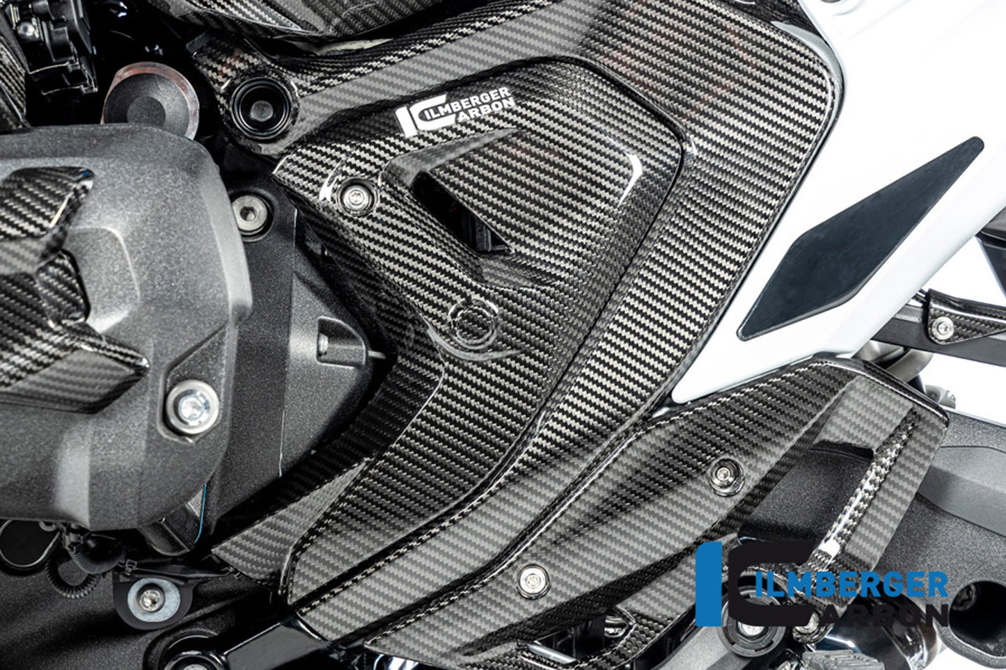 Ilmberger Frame triangle cover R 1300 GS + Adventure - left - carbon - glossy