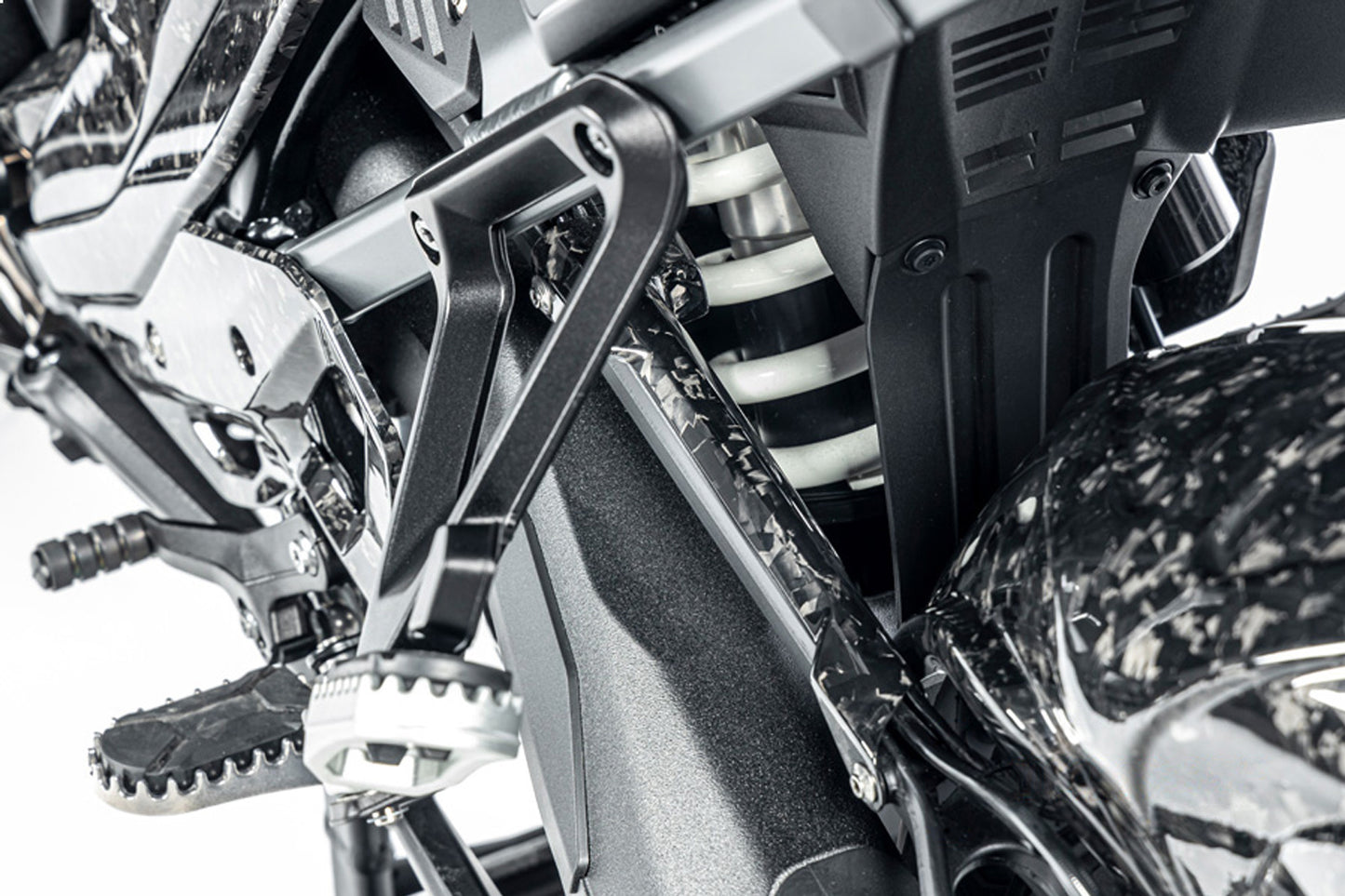 Ilmberger brake line cover R 1300 GS + Adventure - Black Diamond Carbon - glossy