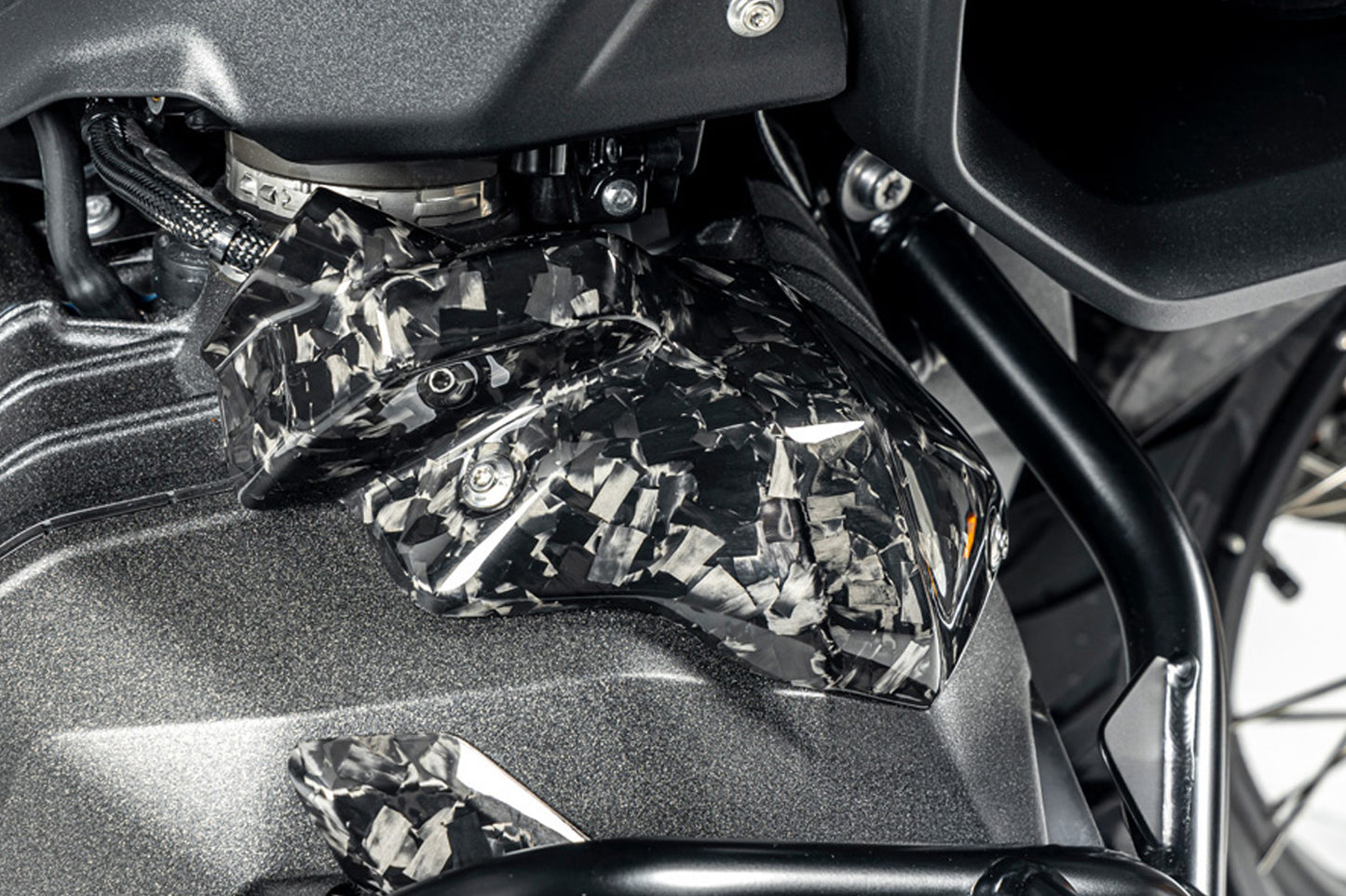 Ilmberger injector cover R 1300 GS + Adventure - right - Black Diamond Carbon - glossy