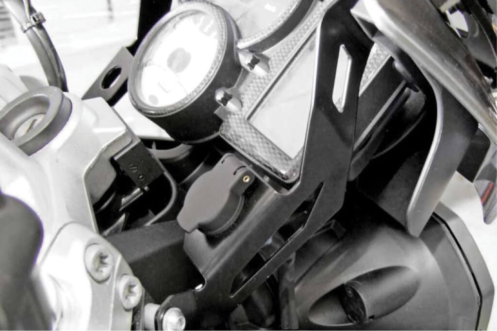 Instrument | Deflector reinforcement