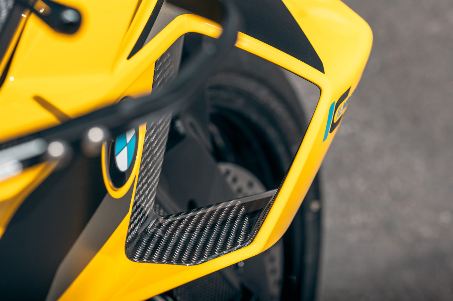 Ilmberger inner panel - right - carbon - glossy