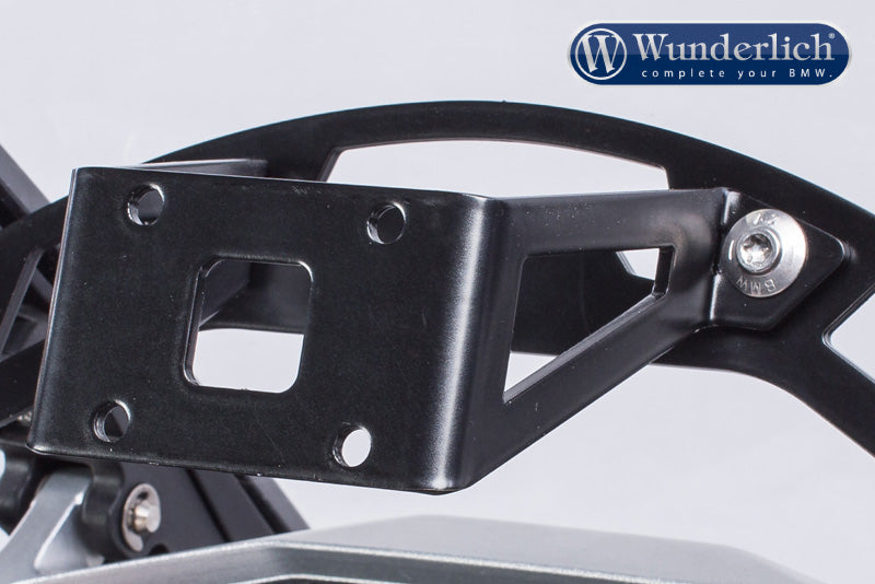 Navigation holder for screen reinforcement